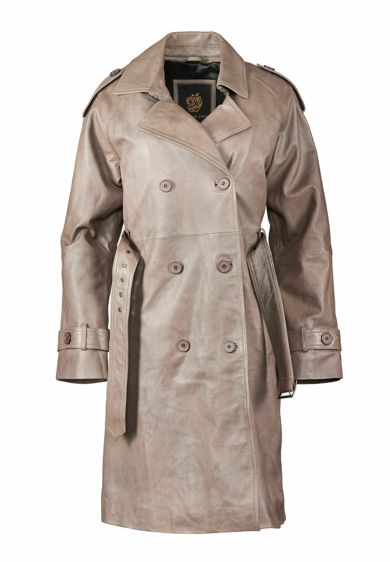 Hellbrauner Leder-Trenchcoat mit doppelt geknöpftem Design, großen Knöpfen, Schulterklappen und Gürtelakzenten an der Taille.