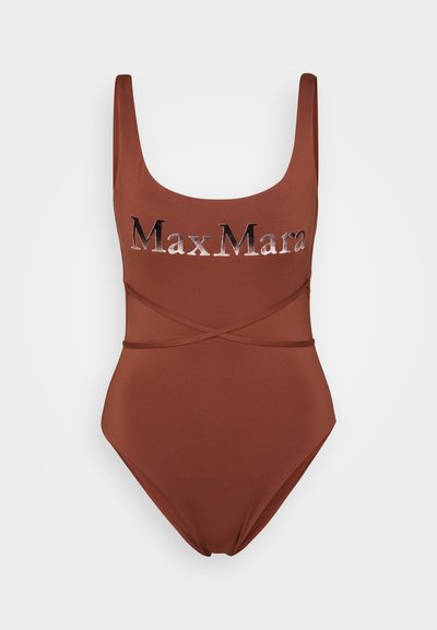 Kohvioone tükk ujumisriided, millel on sügav kaelus ja metallilise viimistlusega logo. Küljel on risti detailid. Sile kangast tekstuur.