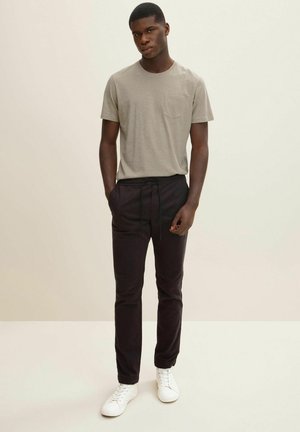 ANKLE LÄNGE - Trousers - black