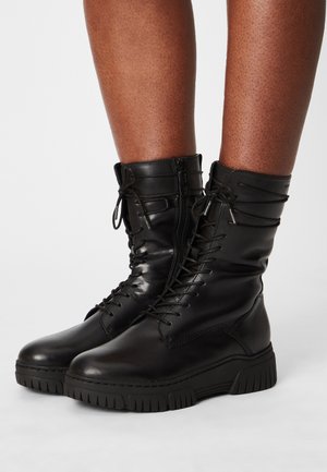 Tamaris Pure Relax Schnürstiefelette - black