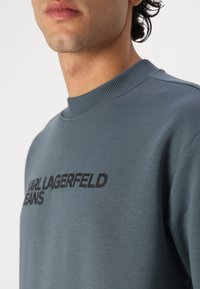 Karl Lagerfeld Jeans ESSENTIAL LOGO - Melegítőfelső - dark slate