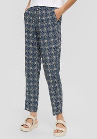s.Oliver MIT ALL-OVER - Stoffhose - tiefblau