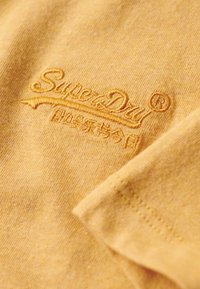 Superdry & Co VINTAGE LOGO  - T-shirts basic - ochre marl