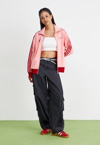adidas Originals FIREBIRD - Chaqueta outdoor - semi pink spark