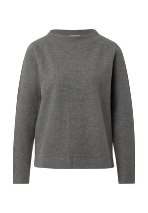 - Sweter