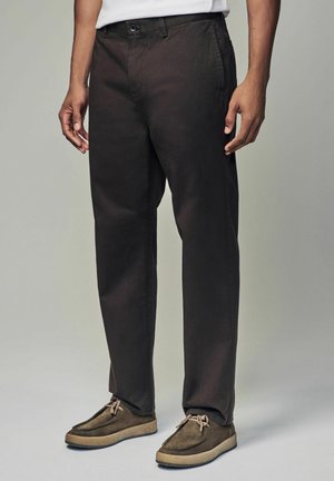 REGULAR FIT UTILITY - Chino - chocolate brown