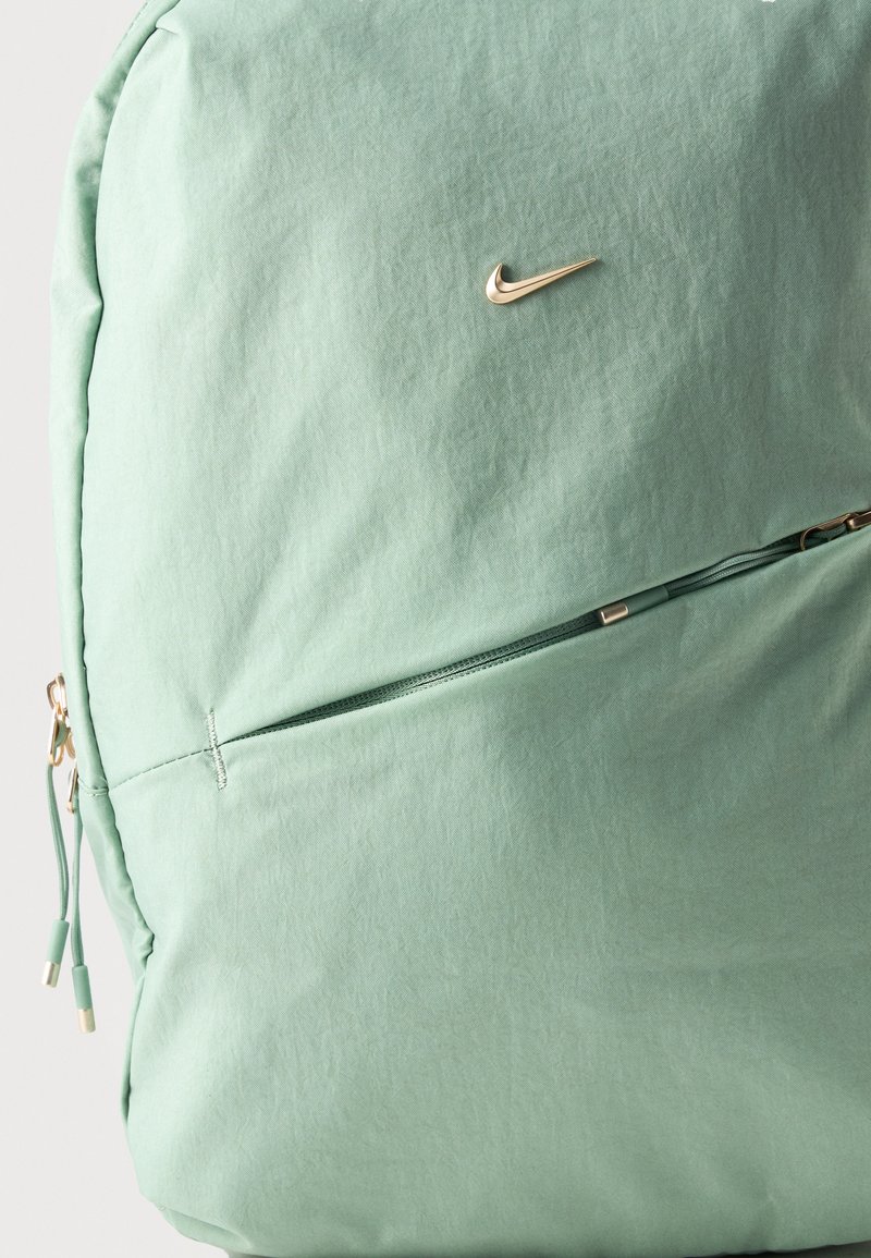nike backpack amazon uk OS CK0953-010 Coach 1941 Tan Rivington Style:Allpa 35L - Blue Spruce/Abyss Carrier