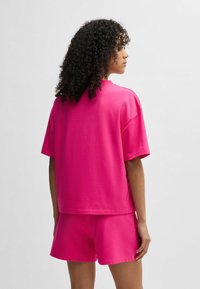 HUGO SHUFFLE - Maglia del pigiama - pink fifteen