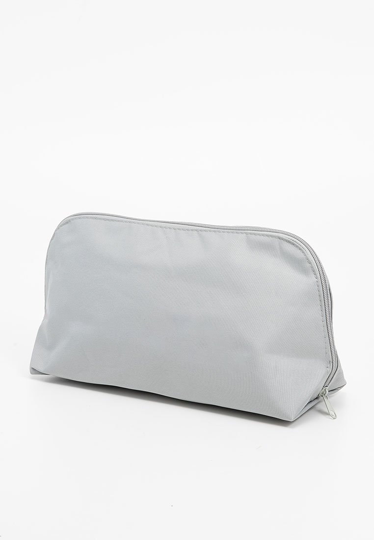Grau Stofftäschchen mit glatter Textur, rechteckiger Form und einem Reißverschluss. Verfügt über ein minimales Design ohne zusätzliche Verzierungen.