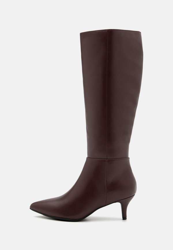 Boots - dark purple