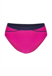 Różowe bikini dolne z granatowym pasem, o gładkiej fakturze i zaokrąglonym kształcie. Udekorowane cienkimi granatowymi liniami z przodu.