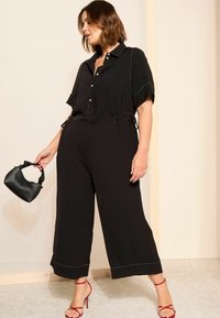 Friends Like These CURVES CONTRAST STITCH UTILITY WIDE LEG  - Kombinezonas - black