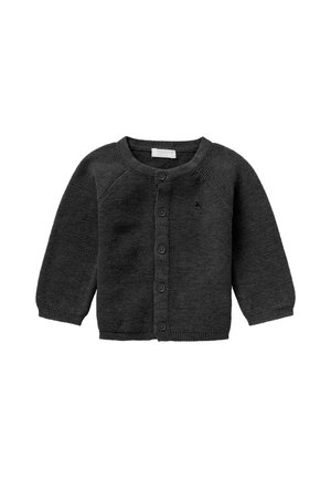 Mørkegrå strikket babycardigan med lange ærmer og fem knapper foran, ribstrikkede manchetter og kant.