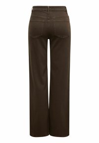 Pantalons évasés châtaigne à poches arrière et passants de ceinture, montrés de dos sur fond blanc.