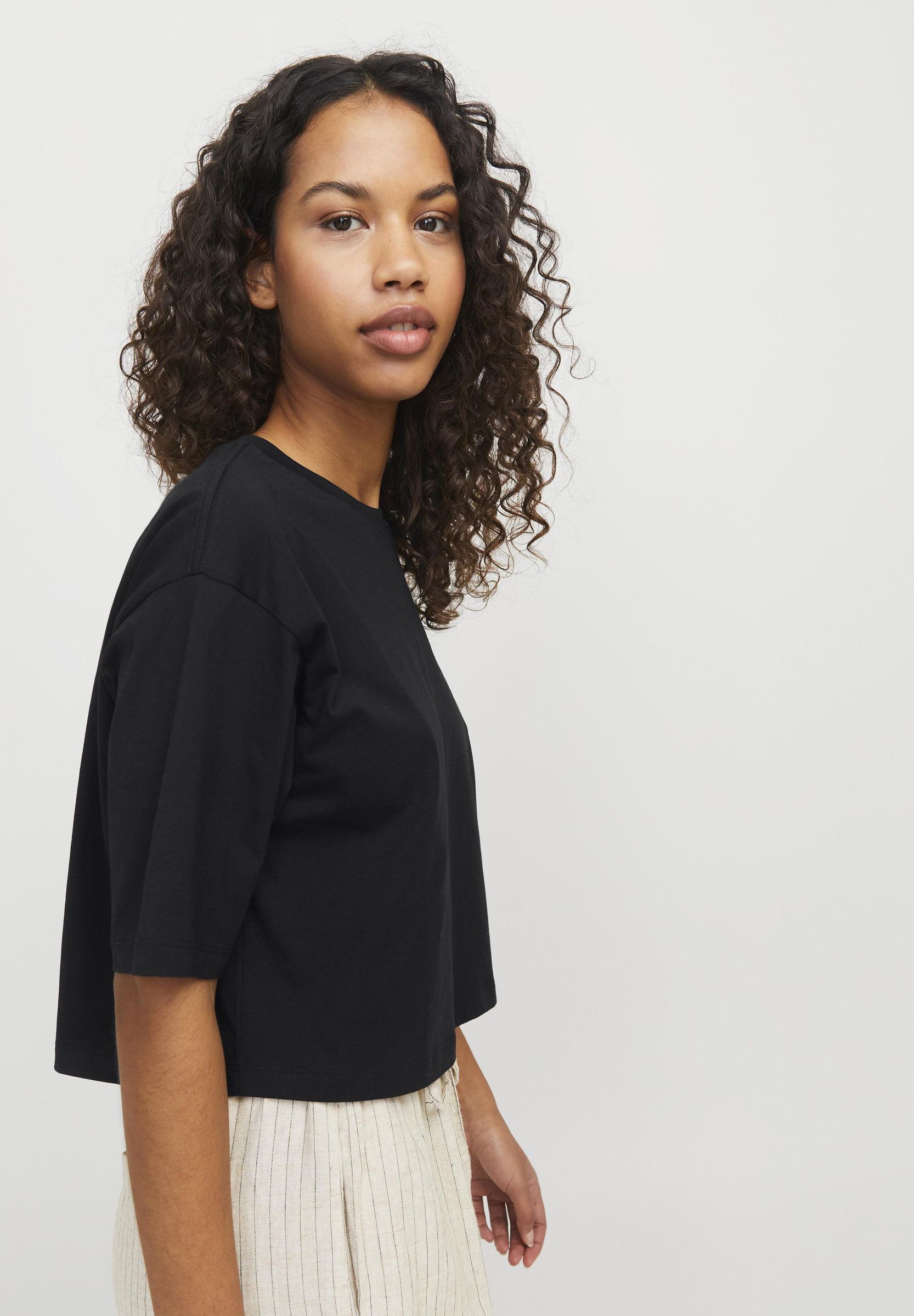 JJXX JXANDREA LOOSE CROPPED TEE - Basic T-shirt - black - Zalando