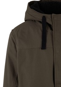 Jachetă verde măsliniu cu glugă căptușită cu fleece, țesătură texturată, snur ajustabil și accente negre contrastante pe glugă.