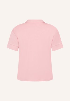 Roze poloshirt met korte mouwen en een klassieke kraag, gemaakt van zachte stof, met een effen ontwerp en een losse pasvorm.