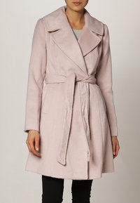 Dorothy Perkins Kort kappa / rock - light pink