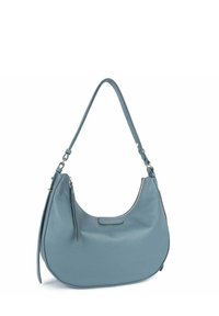 Hobo tas in zacht blauw leer met een gebogen vorm, een enkele verstelbare schouderband en een ritszak aan de zijkant. Heeft een subtiele logo-accent.