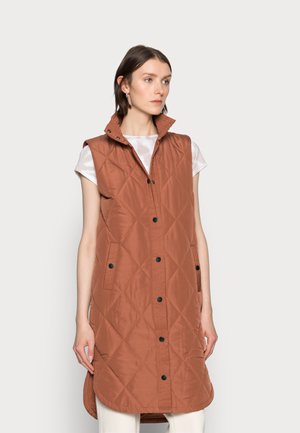Kaffe KAMERIA QUILTED WAIST COAT - Colete - russet