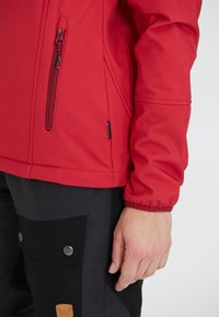 Whistler COVINA MIT ZWISCHENME - Regnjacka - rococco red