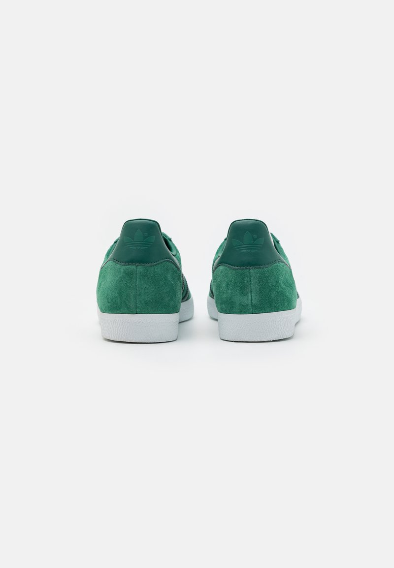 adidas Originals GAZELLE - Trainers - tech forest/collegiate green/footwear  white/dark green - Zalando.co.uk