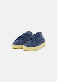 crepe stan smith blu pelle