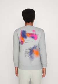 Jack & Jones JCONEBULAS CREW NECK - Sudadera - high-rise