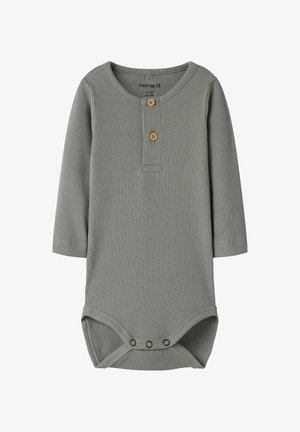 NBMKAB LS - Glaustinukė - shadow