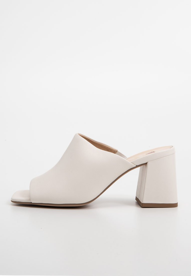 Högl Muiltjes met hak wit