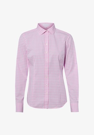 Roze-wit geruit overhemd met lange mouwen, knopen, puntige kraag en aangesloten taille, getoond op een effen witte achtergrond.