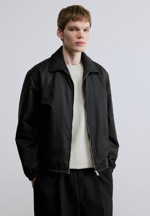 CRESTELL - Overgangsjakke - black