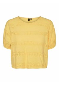 Žlutá blůza s krátkým rukávem, s očkovanými krajkovými horizontálními pruhy, kulatým výstřihem a mírně nabíranými rukávy se elastickými náplety.