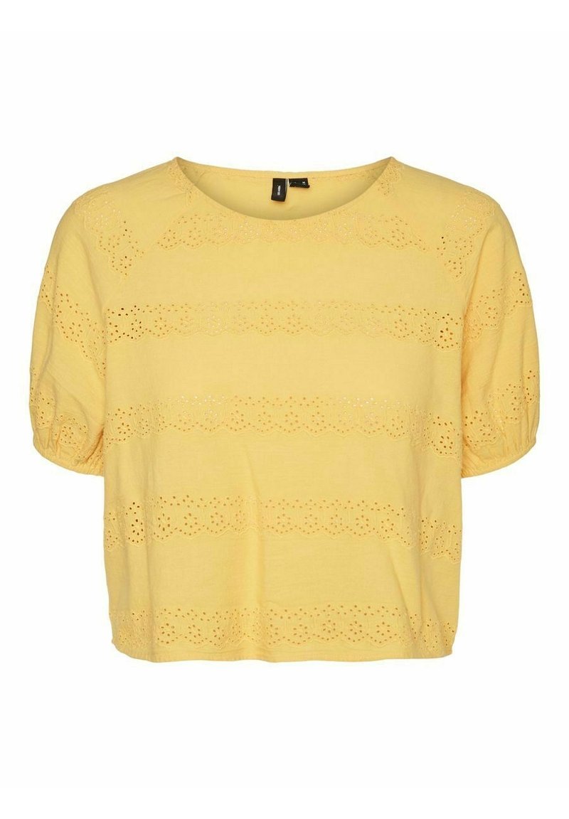 Žlutá blůza s krátkým rukávem, s očkovanými krajkovými horizontálními pruhy, kulatým výstřihem a mírně nabíranými rukávy se elastickými náplety.