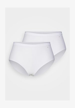 Białe bawełniane majtki, wysokozwężany krój, gładka faktura, z dyskretnym haftem i małym ozdobnym logo, odpowiednie do noszenia na co dzień.