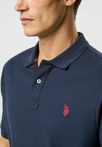 U.S. Polo Assn. ALFRED 2-PACK - Polo marškinėliai - sapphire rain forest