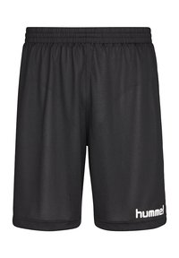 Zwarte sportshorts met een elastische tailleband, gemaakt van ademend materiaal, met een wit logo aan de linkeronderzijde.
