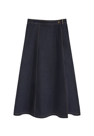 Donkerdenim rok met A-lijn vorm, voorzien van contrasterende oranje stiksels en een sluiting met knopen aan de voorkant. Middellange lengte met een subtiele uitlopende zoom.