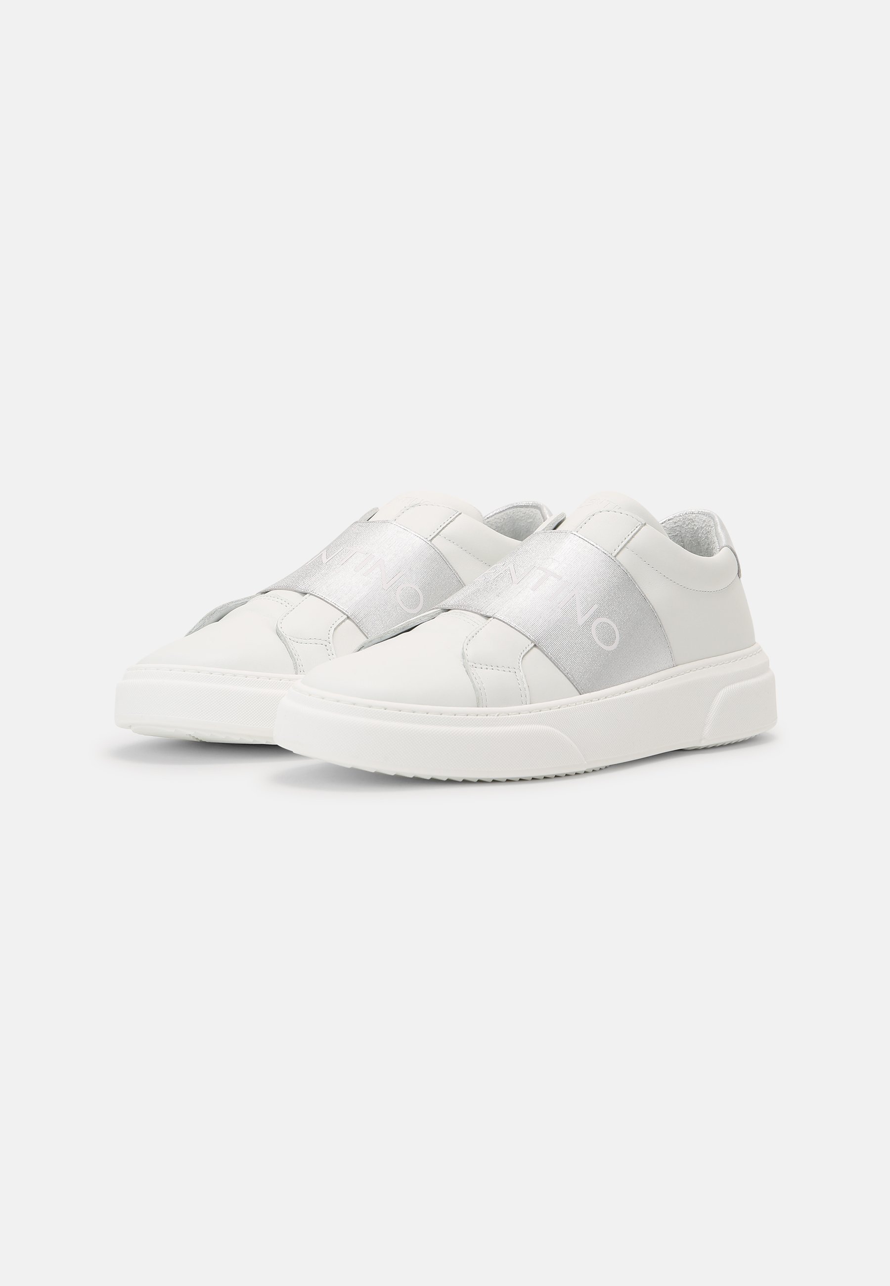 valentino white