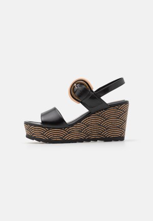 High heeled sandals - black
