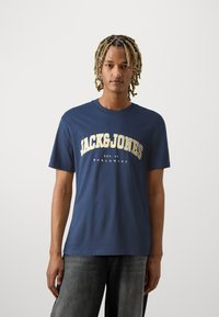 Jack & Jones JJECALEB VARSITY TEE O NECK 2 PACK - Majica kratkih rukava s printom - navy blazer/white