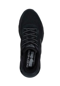 Schwarzer Sportschuh mit einem Obermaterial aus Mesh, kontrastierenden grauen Schnürsenkeln und einer gepolsterten Innensohle. Verfügt über ein schlankes, aerodynamisches Design.