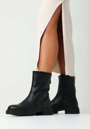 Mexx POLLY GLAD - Botas para la nieve - black