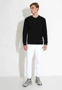 Carlheim EVERYDAY COMFORT JOEL - Mikina - black