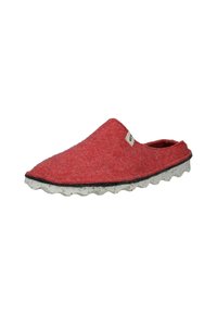 Røde filt slippers med en blød tekstiloverdel, scallop-formet hvid sål med et spættet mønster, åben rygdesign for nemt påføring.