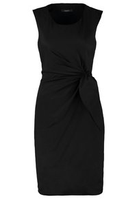 Robe noire sans manches avec un col rond et un détail de nœud torsadé à la taille. Confectionnée dans un tissu lisse et fluide avec une silhouette ajustée.