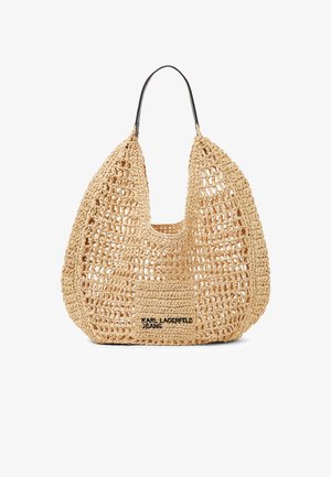 Borsa a tracolla in paglia beige intrecciata con motivo a trama aperta, tracolla nera e piccola tasca frontale con etichetta "KARL LAGERFELD JEANS".