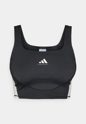 Svart sportsbh med hvite sidestriper, firkantet utringning og sentrert Adidas Basketball-logo på brystet.