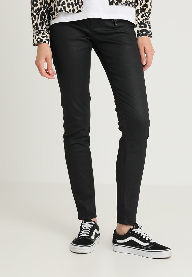 Vero Moda VMSEVEN COATED ZIPPER PANT Pantalon classique black/noir ZALANDO.FR