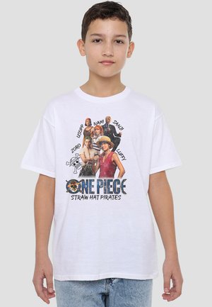 Weißes Baumwoll-T-Shirt mit einem bunten Grafikdesign von Charakteren aus "One Piece", beschriftet mit Namen und dem Titel "Straw Hat Pirates".